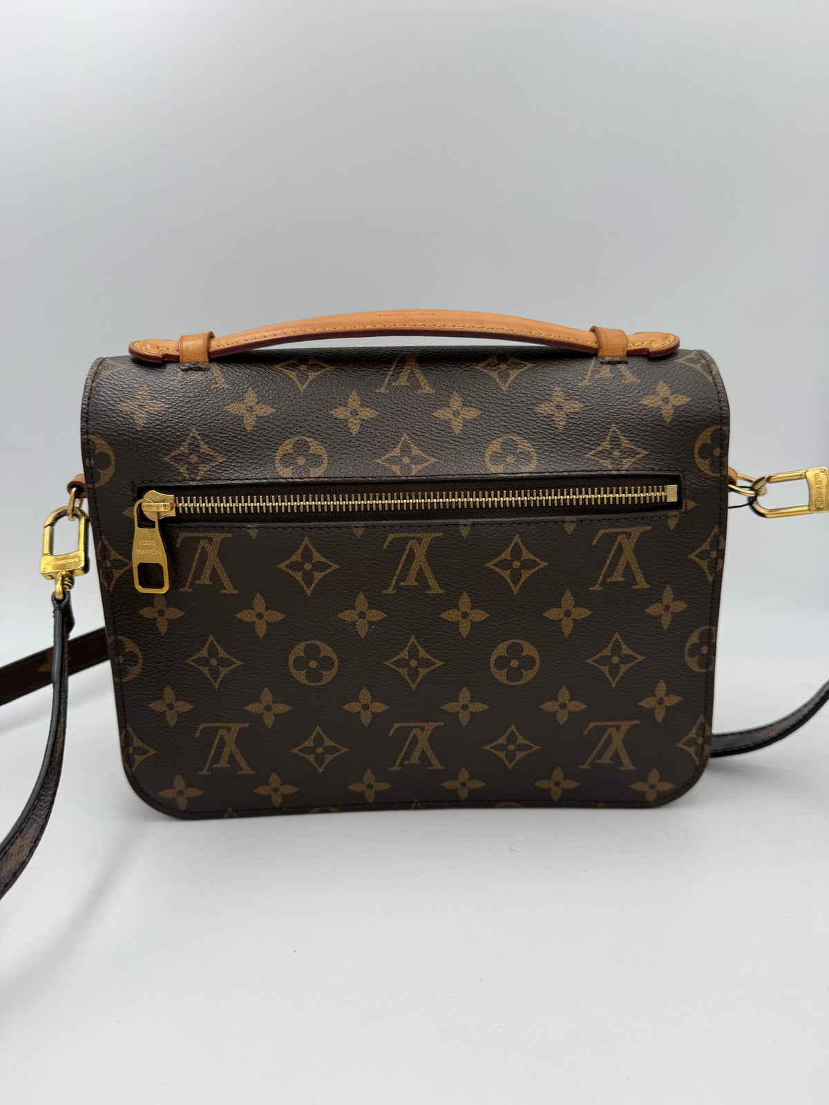 LOUIS VUITTON METIS Monogram with Shoulder Strap