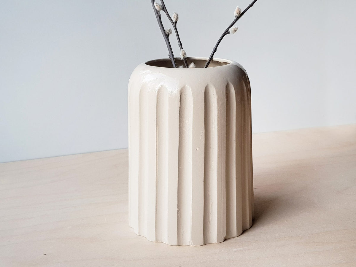 Groove Vase – Grey