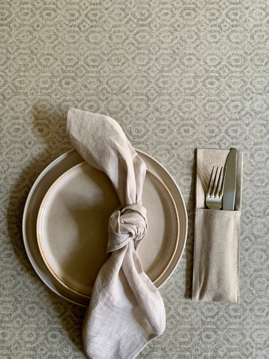 Helga Round Tablecloth, Organic Cotton