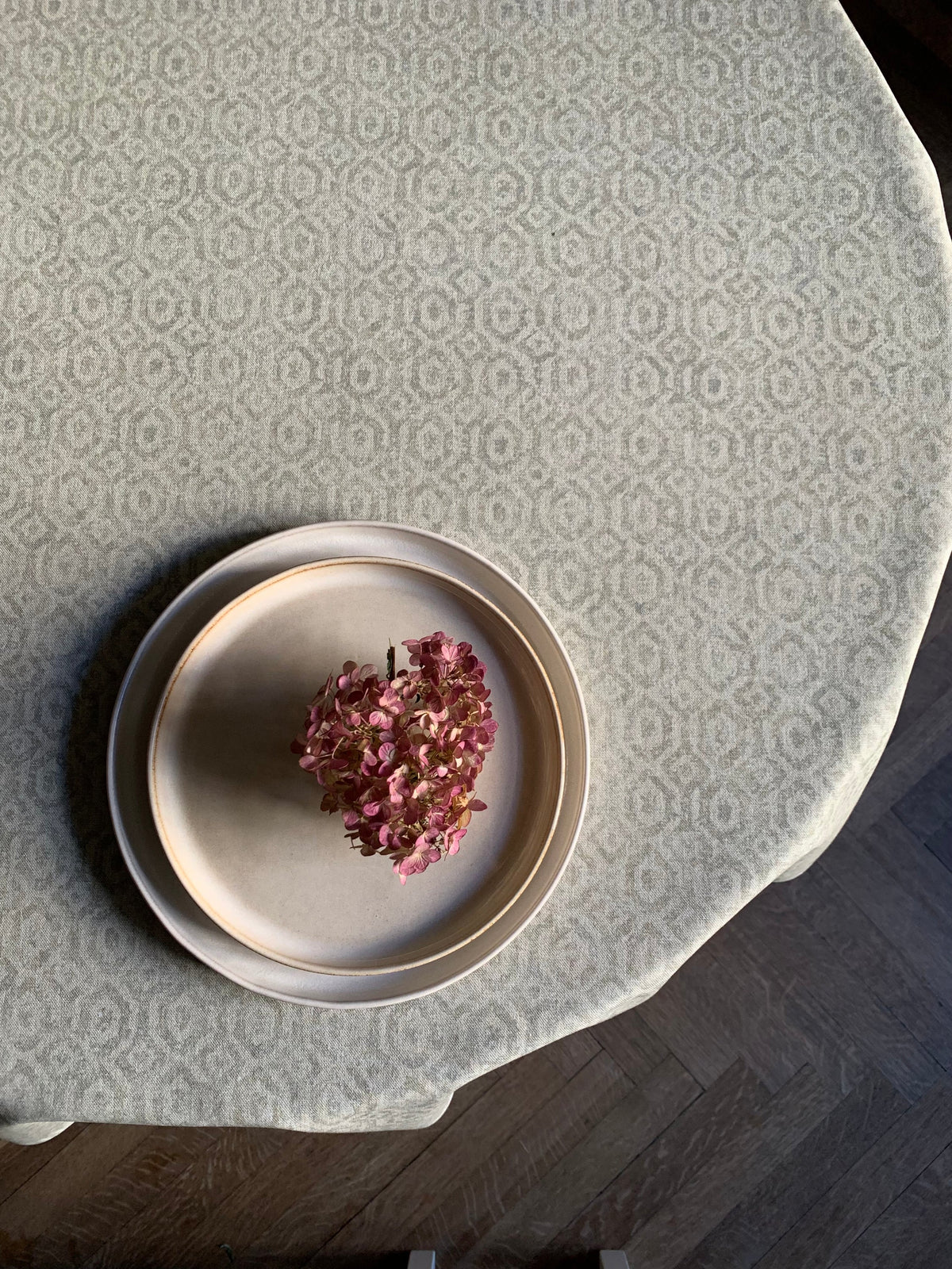 Helga Round Tablecloth, Organic Cotton
