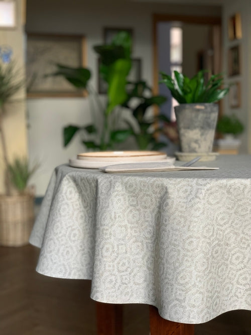 Helga Round Tablecloth, Organic Cotton