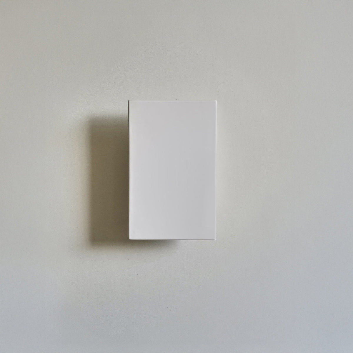 QARRA Ceramic Wall Light – Matte White